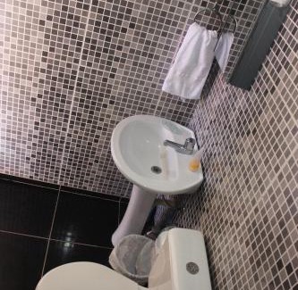 Balneario Mogiano House | Casa com piscina no litoral norte