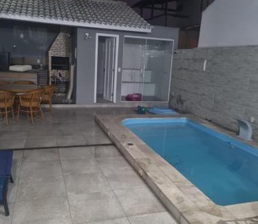 Cafuba House | Casa com piscina, sauna e churrasqueira em Piratininga