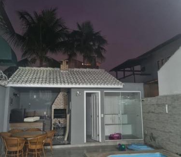 Cafuba House | Casa com piscina, sauna e churrasqueira em Piratininga