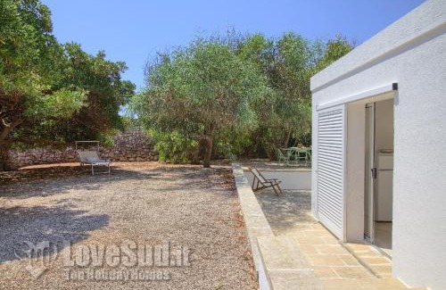Torre Vado House | Casa con accesso diretto al mare by LoveSud