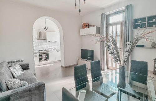 Arona Apartment | Casa con giardino, La casa di Sophie, Arona