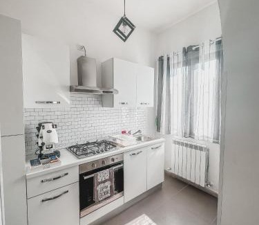 Arona Apartment | Casa con giardino, La casa di Sophie, Arona