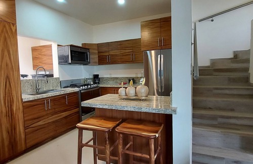 Fluvial Vallarta House | Casa con Jacuzzi Para 10 Personas a 14min del Malecón