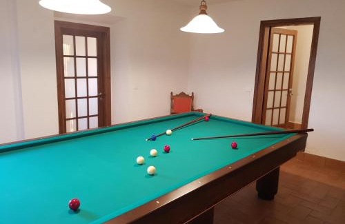 Terranuova Bracciolini House | Casa con piscina camino e biliardo
