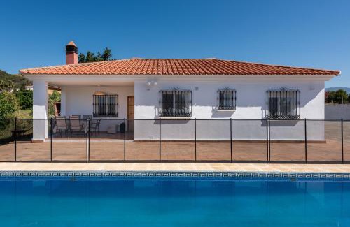 New Golden Mile House | Casa con piscina La Madriguera