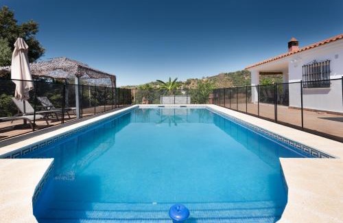 New Golden Mile House | Casa con piscina La Madriguera
