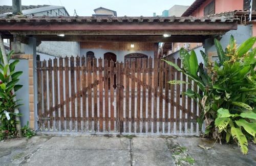 Itagua House | Casa confortável p 13 praia Itaguá Ubatuba