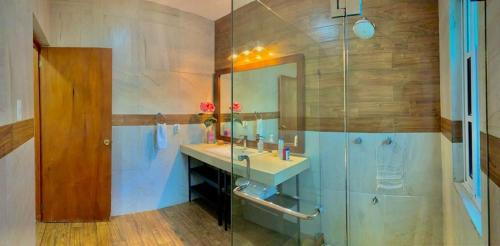 Alfredo V. Bonfil Villa | Casa confortable y espaciosa con alberca privada