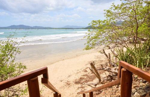 Playa Langosta Apartment | Casa Corona Del Mar Tamarindo