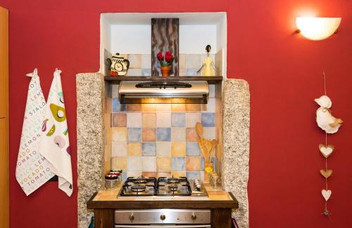 Arona Apartment | Casa Corte Alla Rocca