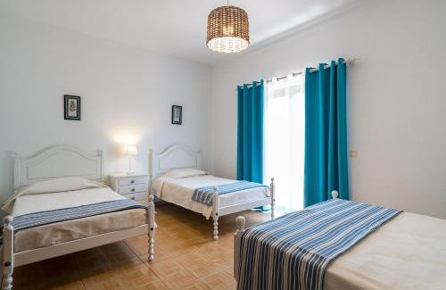 Pata de Baixo Apartment | Casa Costa e Silva by Intiholidays