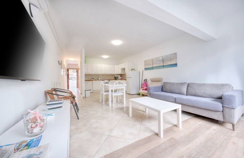 Puerto del Carmen Ski Chalet | Casa Cris -Beach House