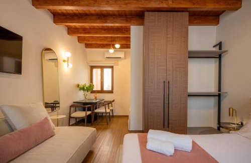 Old Town Rethymnon Apartment | Casa D'oro - Luxury Suites