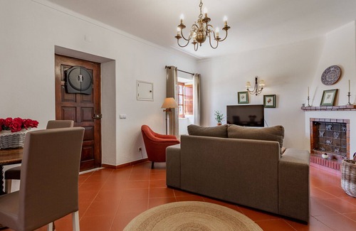 Porches Cottage | Casa da Avó-Wine Farm & Beach