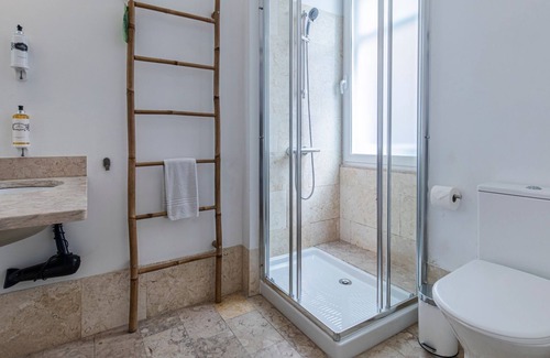 Santa Maria e Sao Miguel House | Casa da Estefânea | Quarto 3 Self Check-in Online