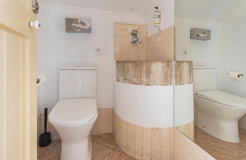 Santa Maria e Sao Miguel House | Casa da Estefânea | Quarto 1 Self Check-in Online
