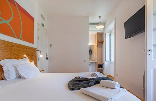 Santa Maria e Sao Miguel House | Casa da Estefânea | Quarto 7 Self Check-in Online