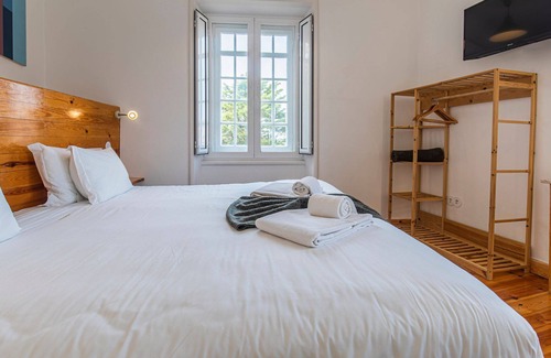 Santa Maria e Sao Miguel House | Casa da Estefânea | Room 9 | Self Check-in Online