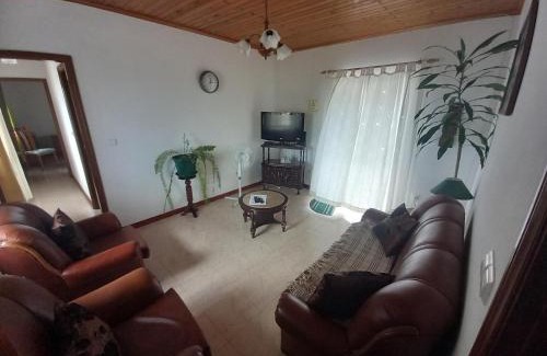 Lajes das Flores House | Casa da Lúcia