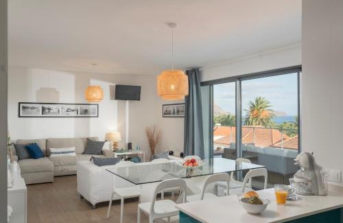 Vila Baleira House | Casa da Maresia by An Island Apart