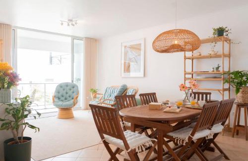Prazeres Apartment | Casa da Maresia - The Seaside Escape