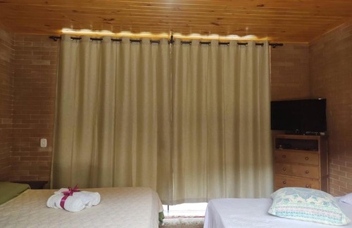 Lumiar House | casa da pedra riscada