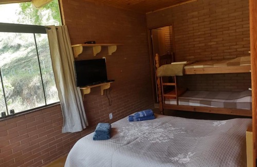 Lumiar House | casa da pedra riscada