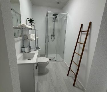 Praia da Vitoria Apartment | Casa da Praça I