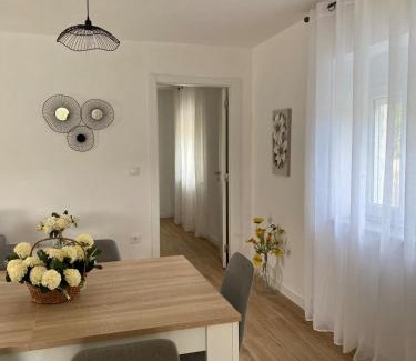 Serta House | Casa da Ribeirinha