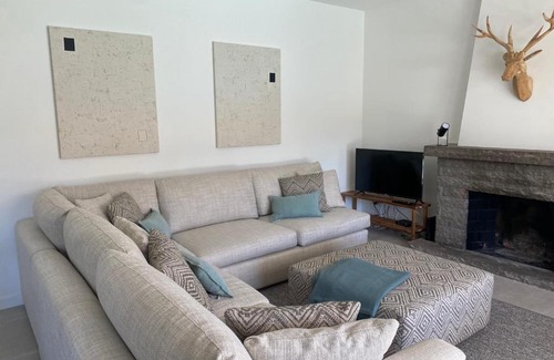 Banzao House | Casa da Santinha Relax Pool & Garden House near Beach