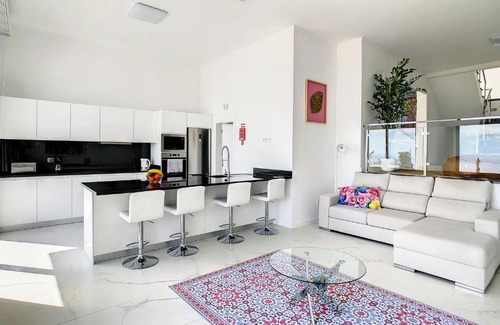 Estrela da Calheta Villa | Casa das Flores by LovelyStay