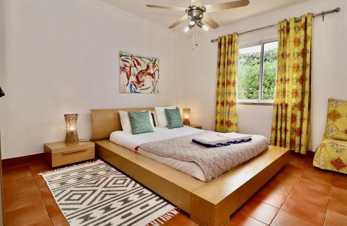 Campo de Baixo Villa | Casa das Ondas by AnaLodges