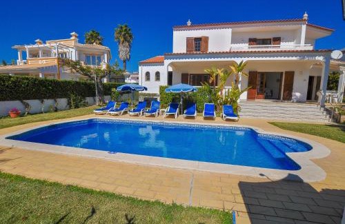Santa Eulalia Villa | Casa das Palmeiras by OCvillas