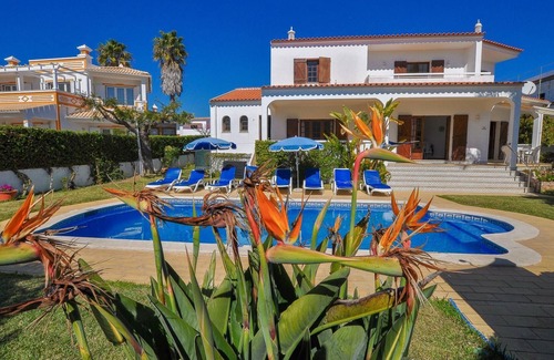 Santa Eulalia Villa | Casa Das Palmeiras OCV - Ideal for Families