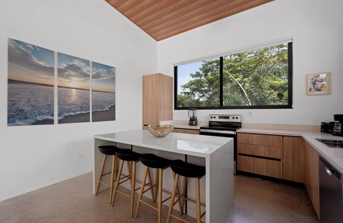 Samara House | Casa Daydream -Modern Oasis in Samara