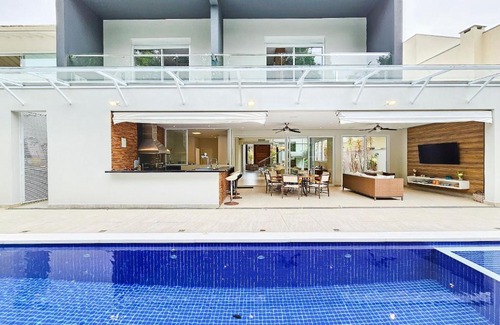 Riviera de Sao Lourenco House | Casa de 400m² e piscina próximo à praia