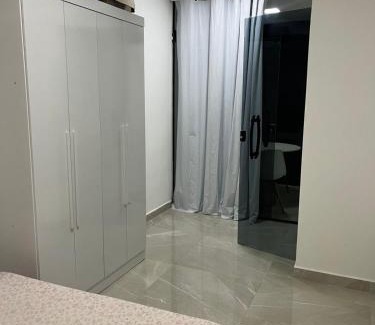 Vargem Pequena House | Casa de alto padrão com hidromassagem aquecida aceita pet perto da praia