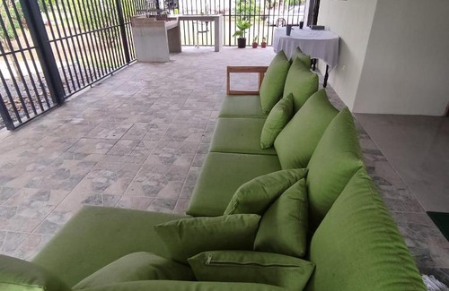 Parrita House | Casa de Amigos