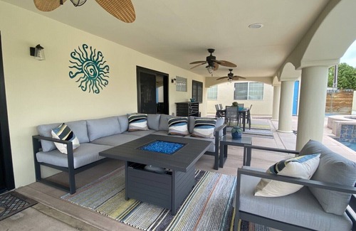 Racquet Club South House | Casa de Arcos | Private Hot Tub