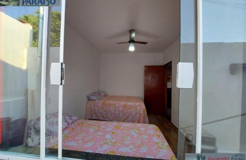 Sao Joao Batista do Gloria House | Casa de temporada acomoda até 20 pessoas, ótimo custo beneficio e com piscina grande, estacionamento grátis incluso, próximo da SERRA CANASTRA, Cânyons de Capitólio, furnas e mais de 130 lindas cachoeiras na região