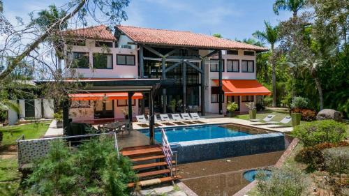 Las Piedras Villa | Casa de Campo 4-BR Retreat: Pool, Jacuzzi, Sauna, Chef & Maid