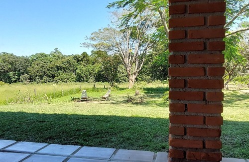 Sarapui Cottage | Casa de Campo. Natureza Exuberante, Wi-fi, Hidromassagem, Piscina. Pet Friendly!