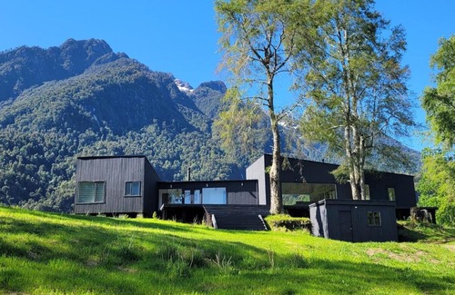 Llifen Ski Chalet | Casa de Campo sobre el rio