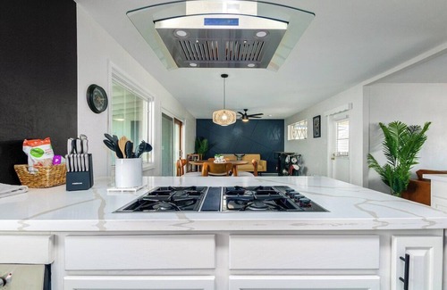 New Papago Parkway House | Casa de Encanto Private Pool Arizona Oasis +Pet Friendly