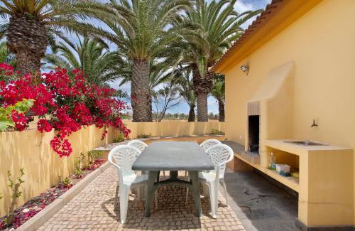 Campo de Baixo House | Casa de férias a 75 metros da praia