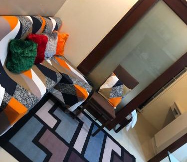 Moonwalk Apartment | Casa De Familia Staycation