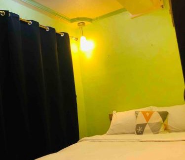 Moonwalk Apartment | Casa De Familia Staycation