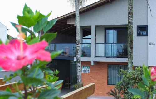 Itapoa House | Casa de FRENTE para o Mar em Itapoá - SC