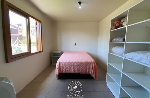 Passo de Torres House | Casa de frete para o mar - Pátio privativo - Churrasqueira - Cozinha completa - Smart Tv - Wifi - Vaga para carros - Aceita Pet