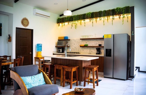 Marbella House | Casa de Fuego Beach House-Furnished, private pool-5 minutes from Marbella Beach